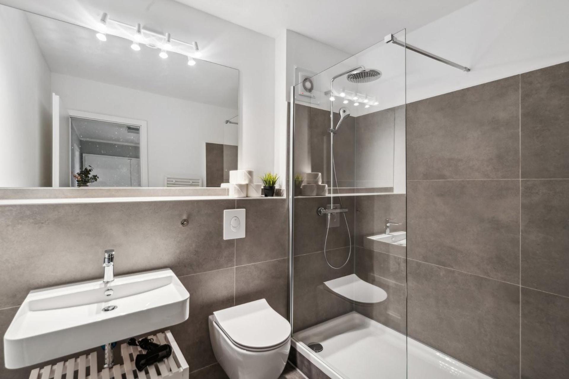 Traumhafte Wohnung Mitten In Charlottenburg เบอร์ลิน ภายนอก รูปภาพ