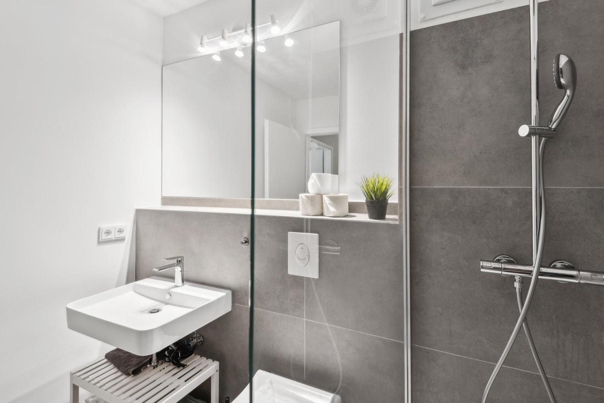 Traumhafte Wohnung Mitten In Charlottenburg เบอร์ลิน ภายนอก รูปภาพ